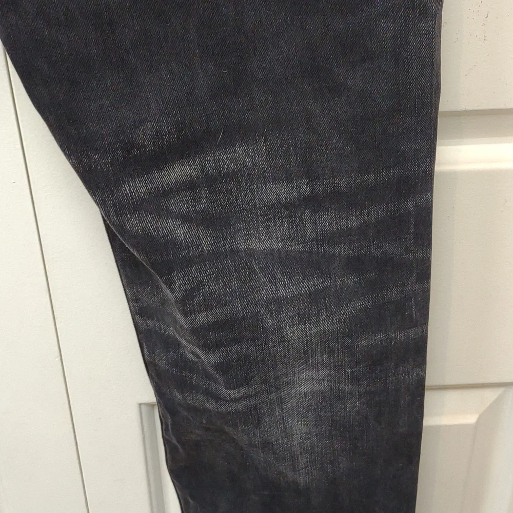 Levi's Men's 522 Black Label Washed Black Distressed Straight Stretch Jeans